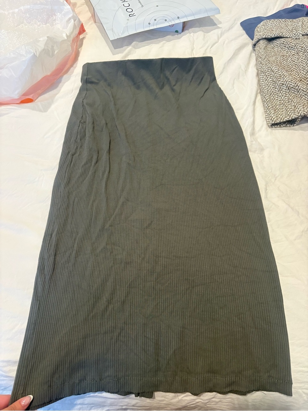 Dynamite Olive Ribbed Midi Skirt